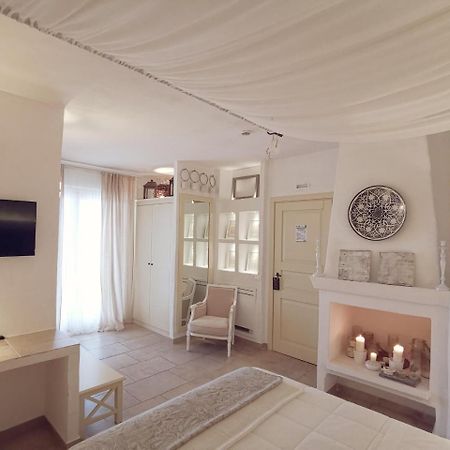 Le Nicchie Guest House لوتشرا المظهر الخارجي الصورة