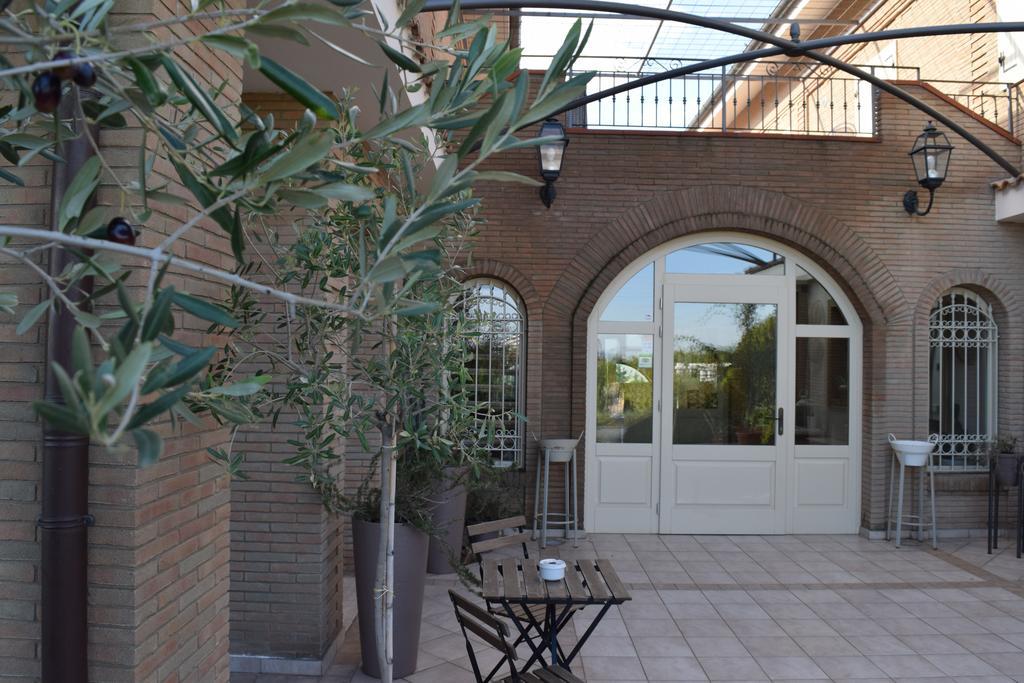 Le Nicchie Guest House لوتشرا المظهر الخارجي الصورة