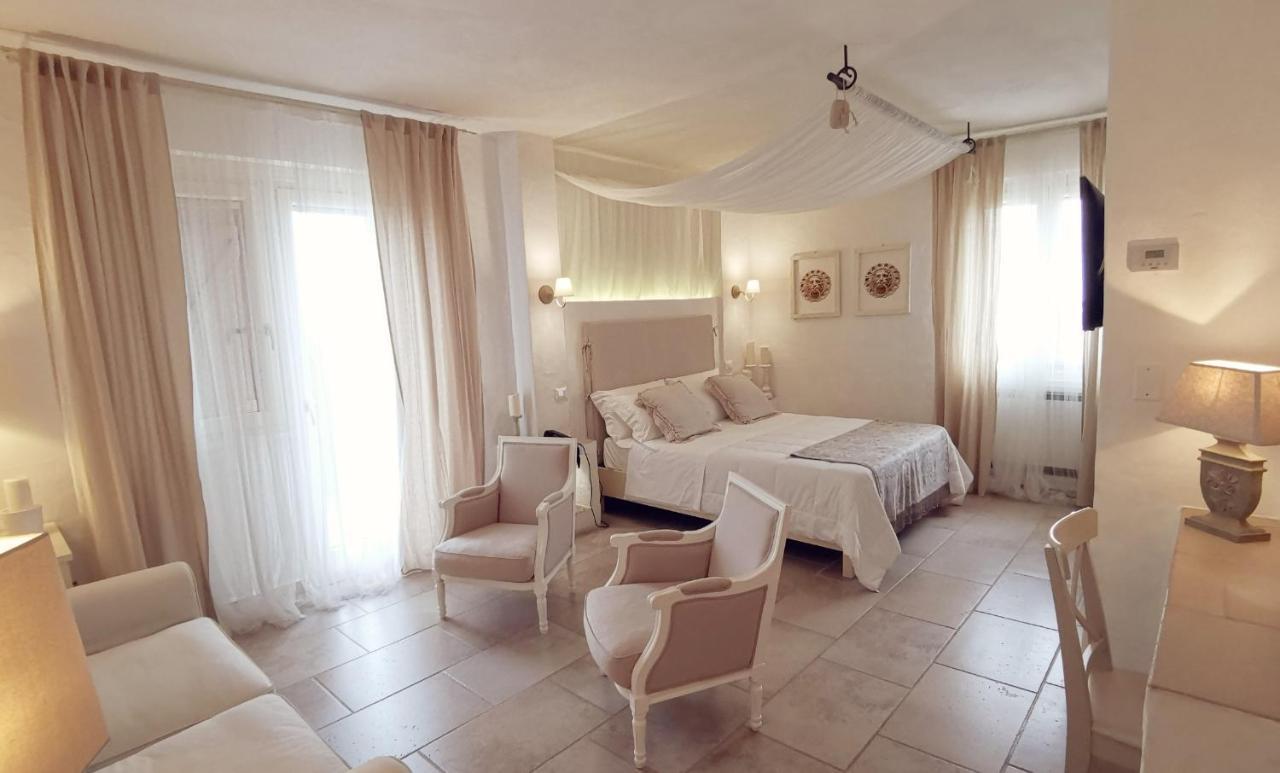 Le Nicchie Guest House لوتشرا المظهر الخارجي الصورة