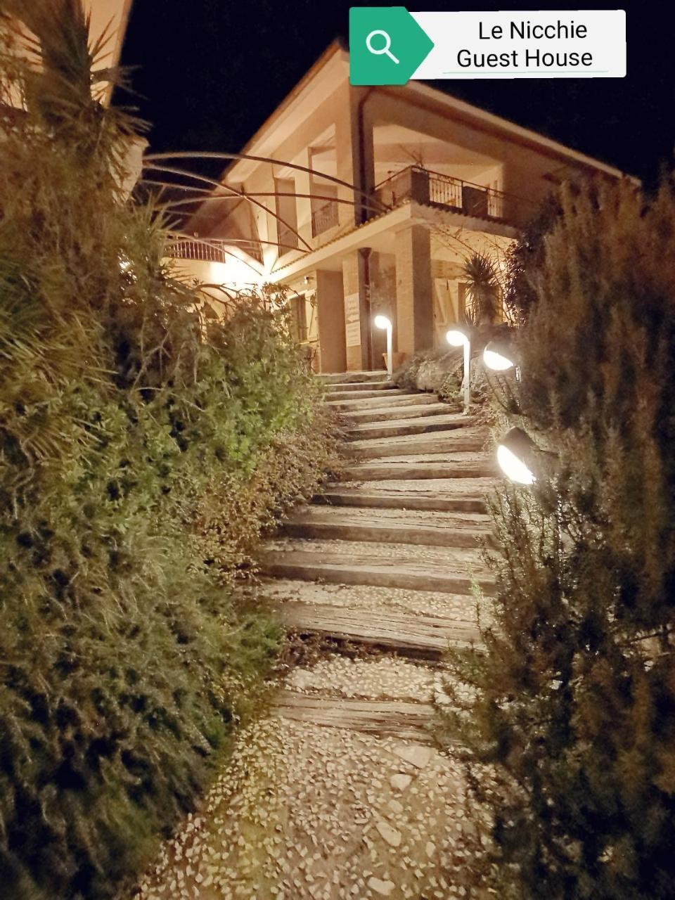 Le Nicchie Guest House لوتشرا المظهر الخارجي الصورة