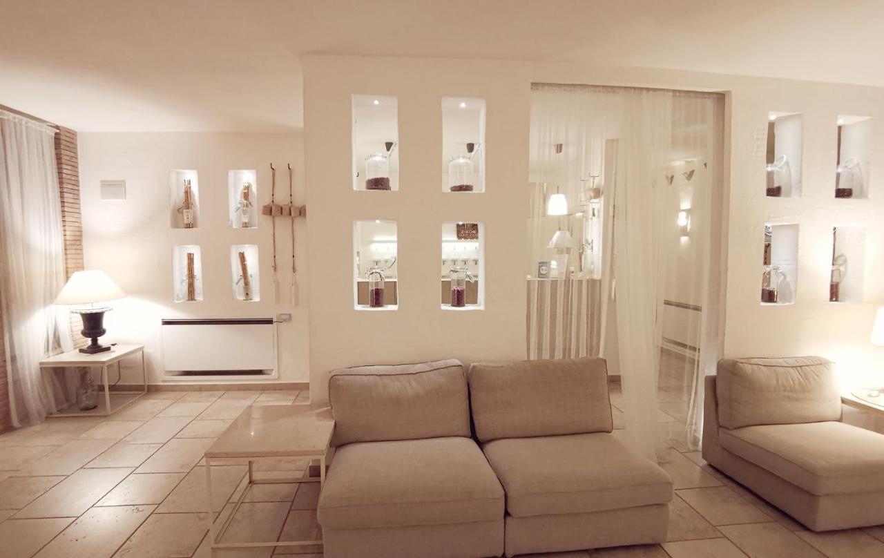 Le Nicchie Guest House لوتشرا المظهر الخارجي الصورة