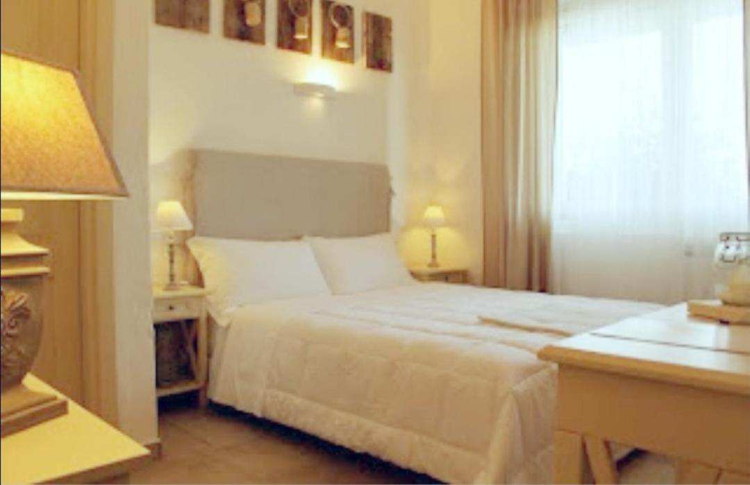 Le Nicchie Guest House لوتشرا المظهر الخارجي الصورة
